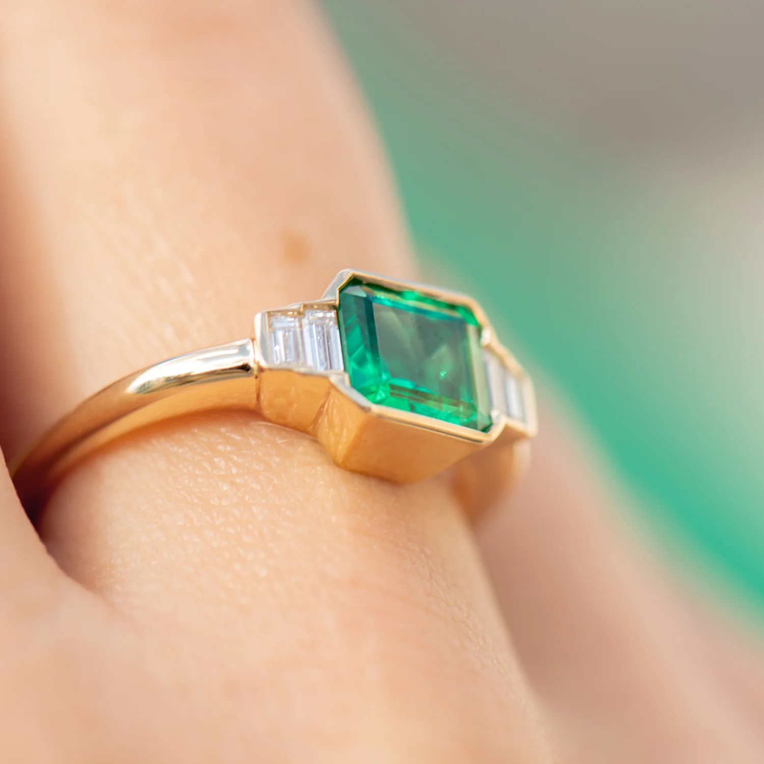 Art Deco Emerald Engagement Ring with Baguette Diamonds - Image 5