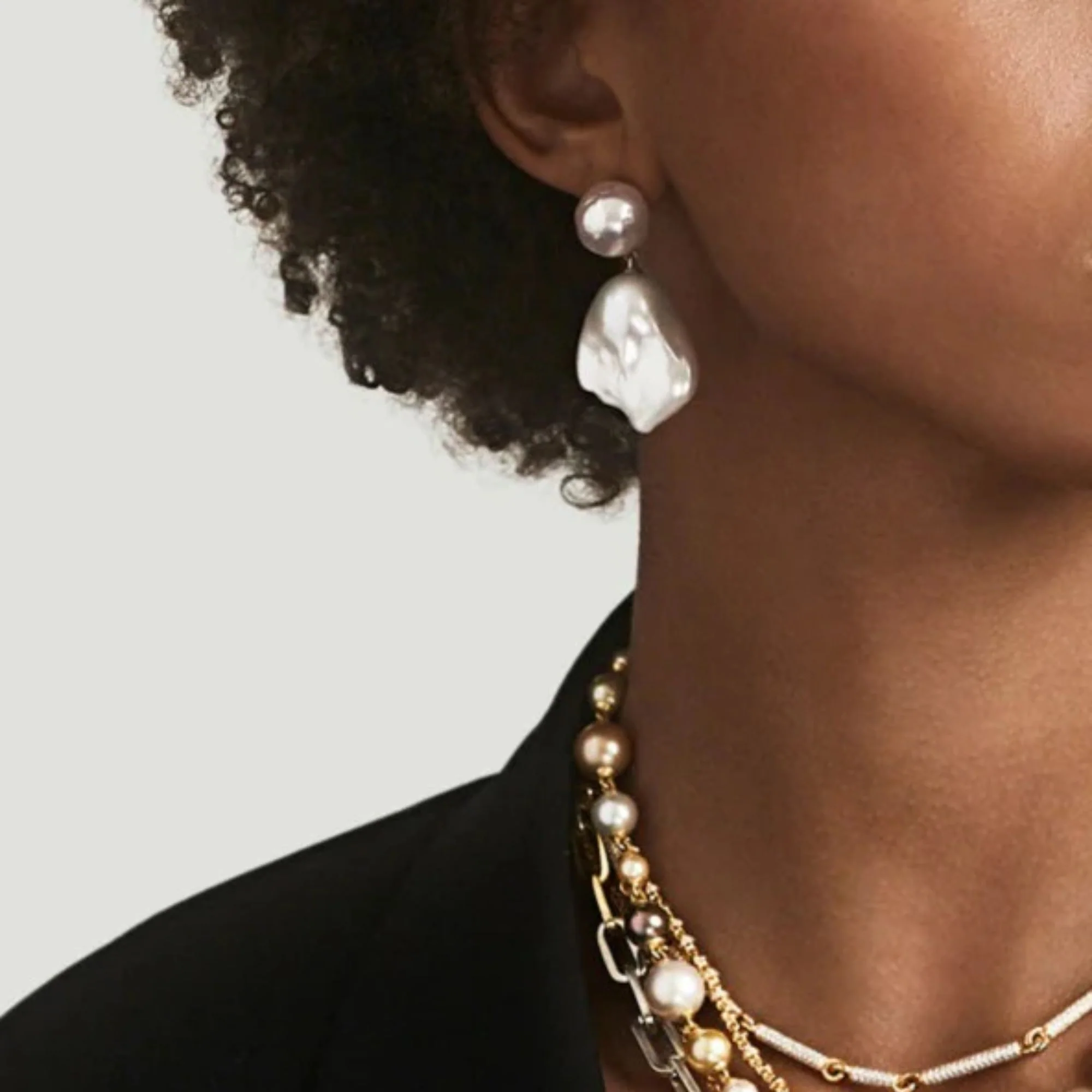 Baroque Pearl Earrings - Image 2