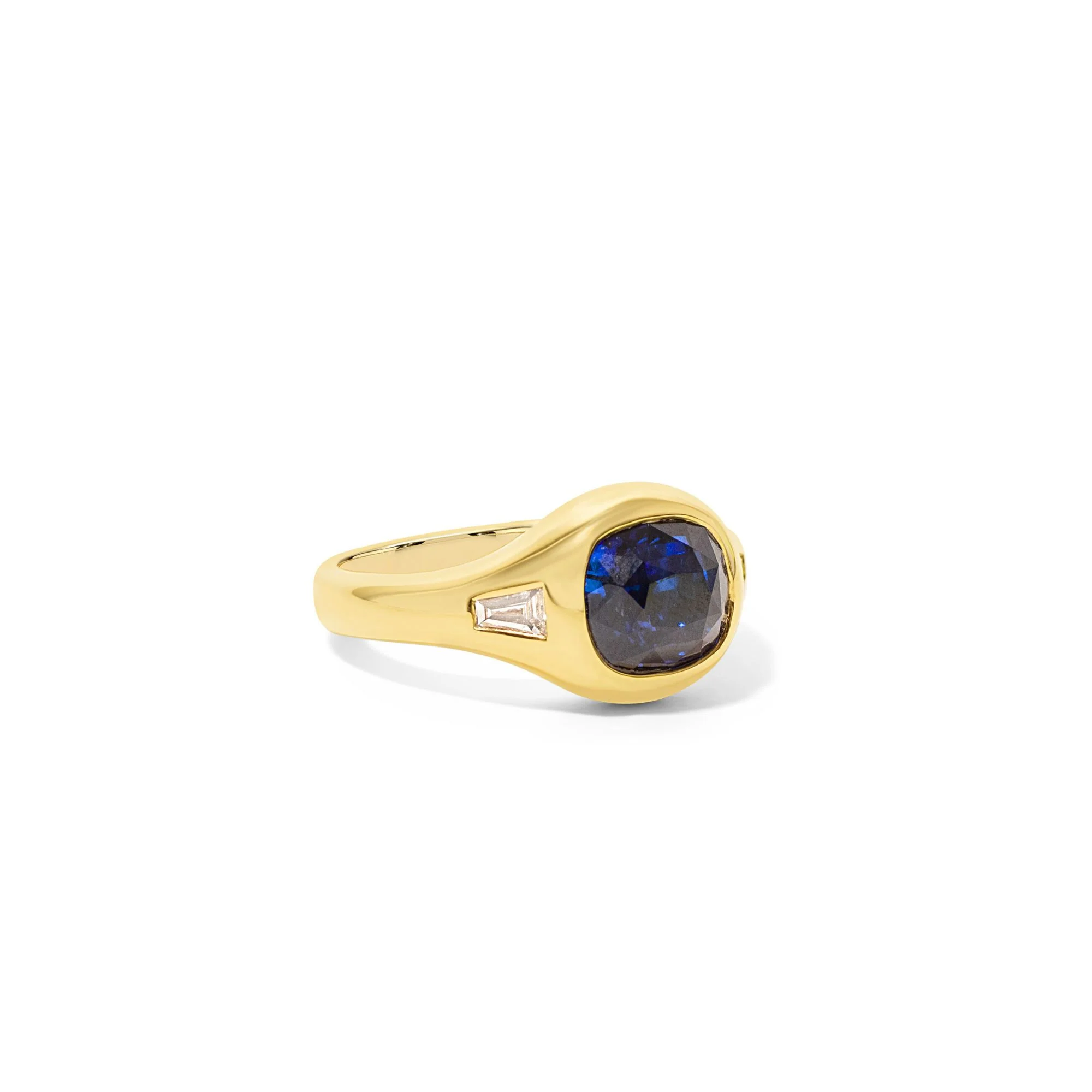 Cushion Sapphire & Diamond Three Stone Ring - Image 3