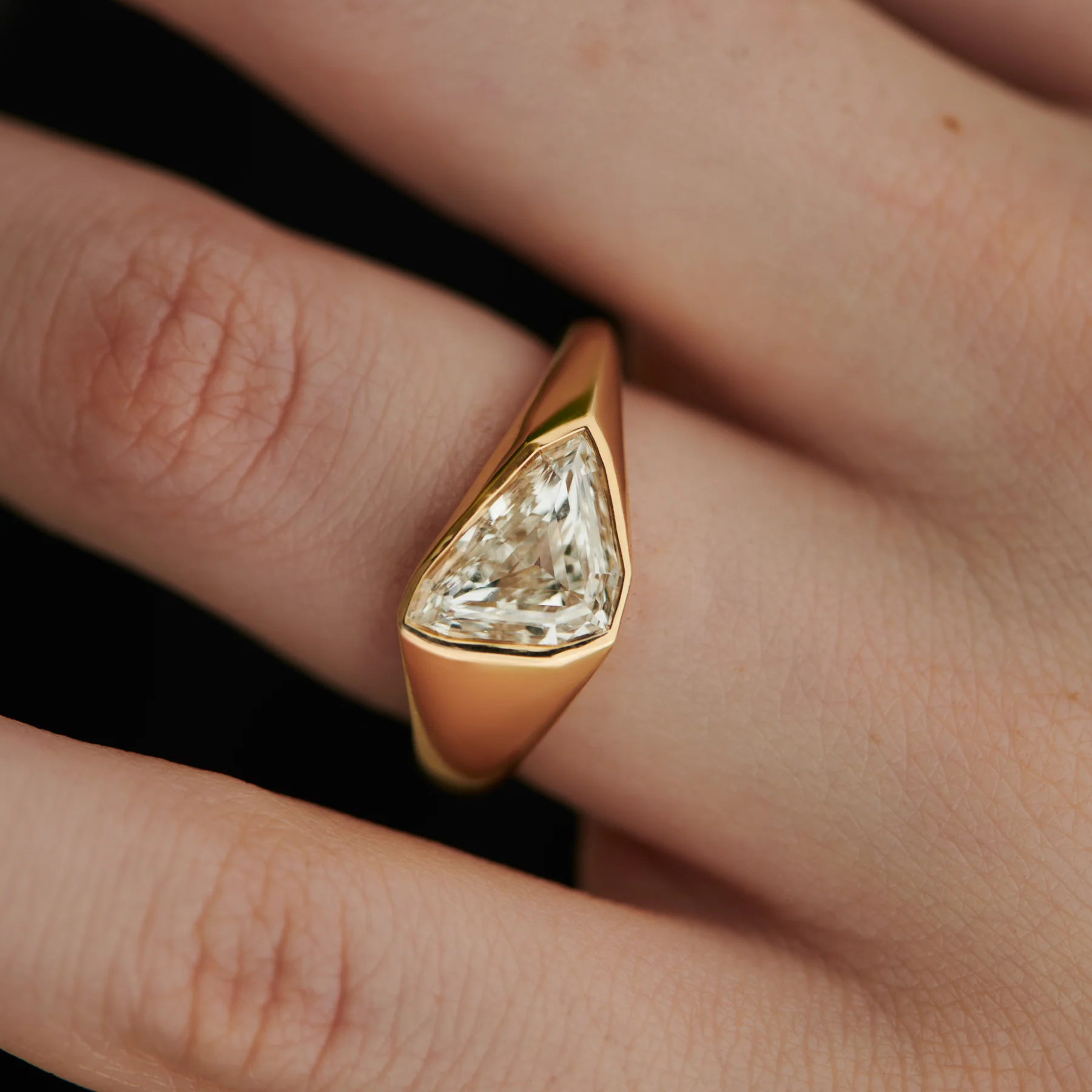 Floe Unisex Diamond Engagement Ring - Image 2