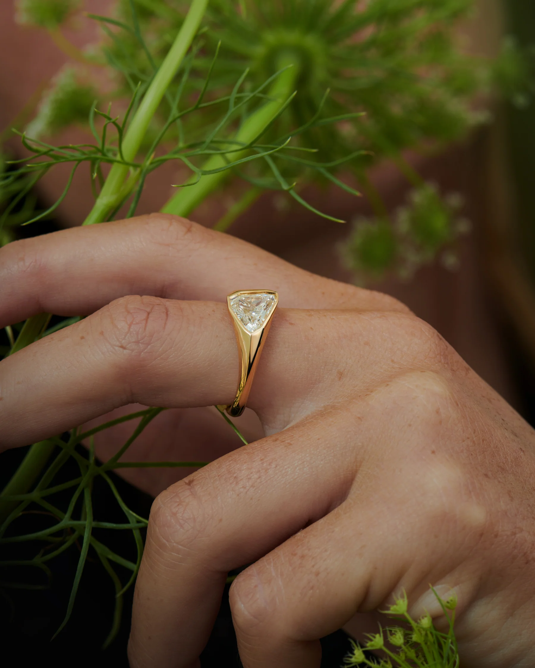 Floe Unisex Diamond Engagement Ring - Image 4
