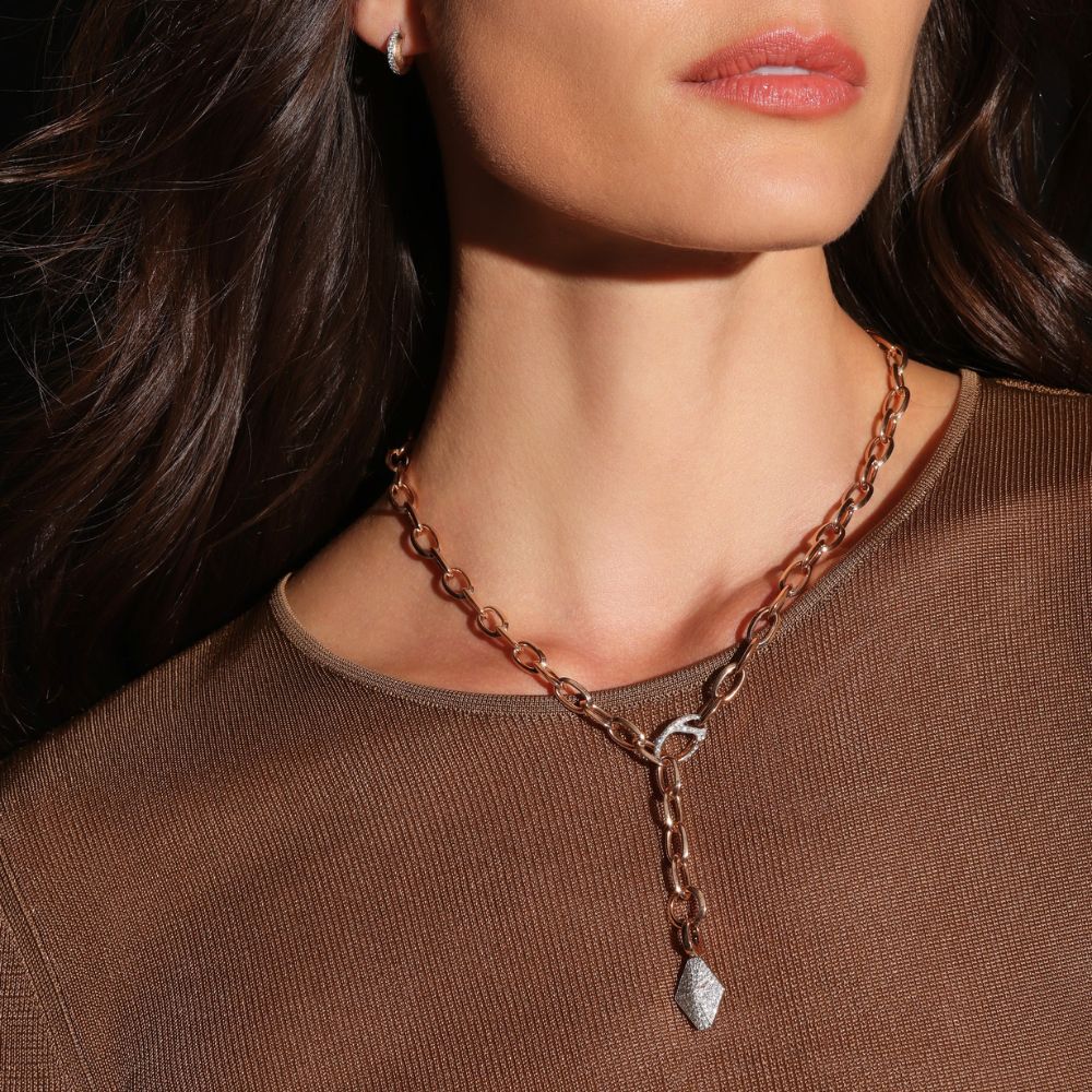 Garnett Small Diamond Oval Link Necklace - Image 3