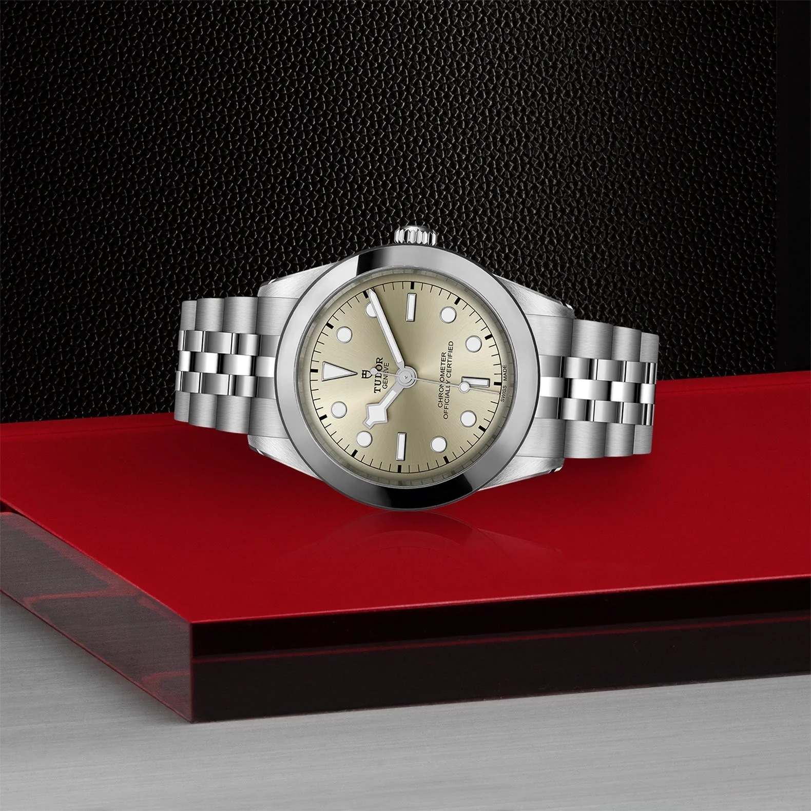TUDOR Black Bay One 39 - Image 3