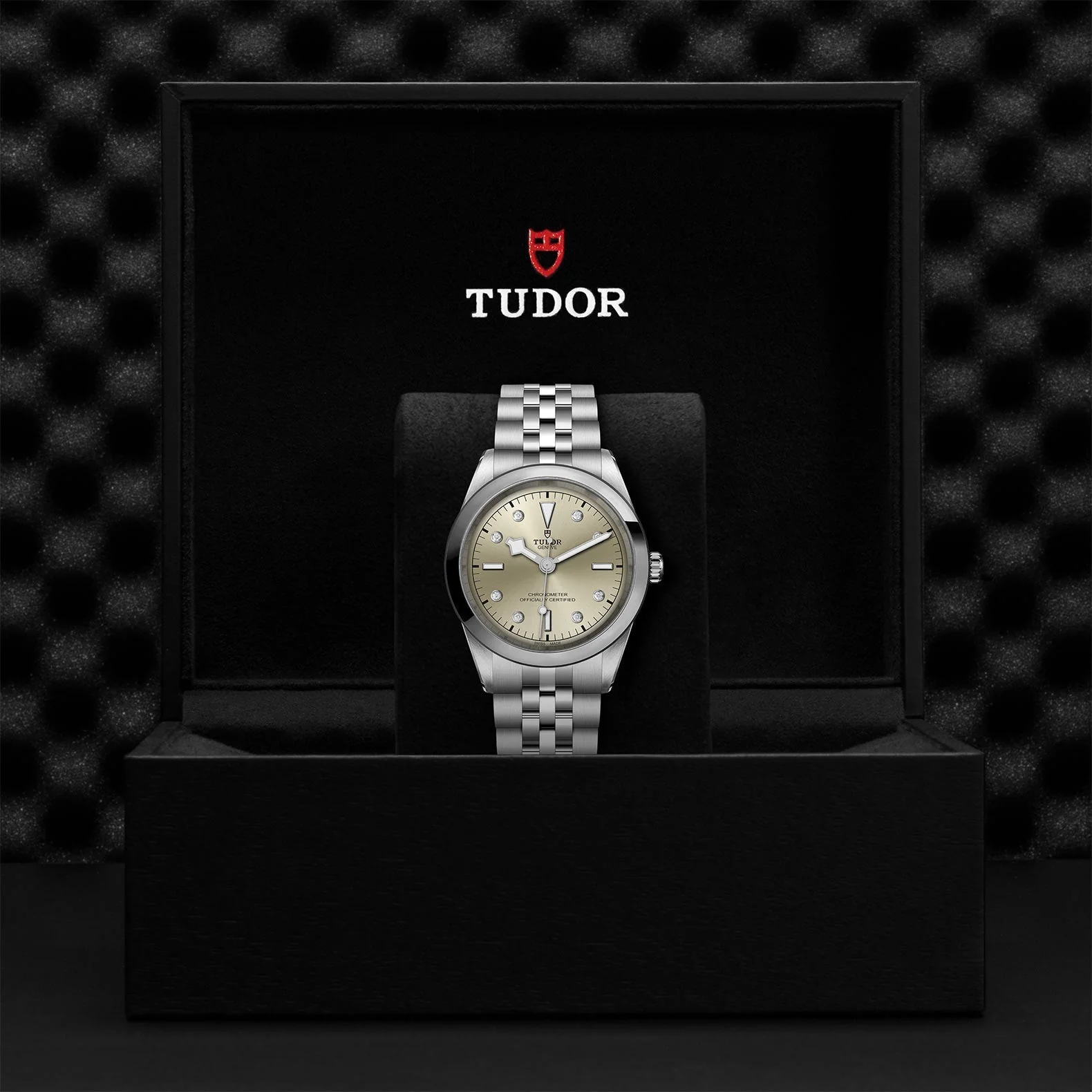 TUDOR Black Bay One 41 - Image 4