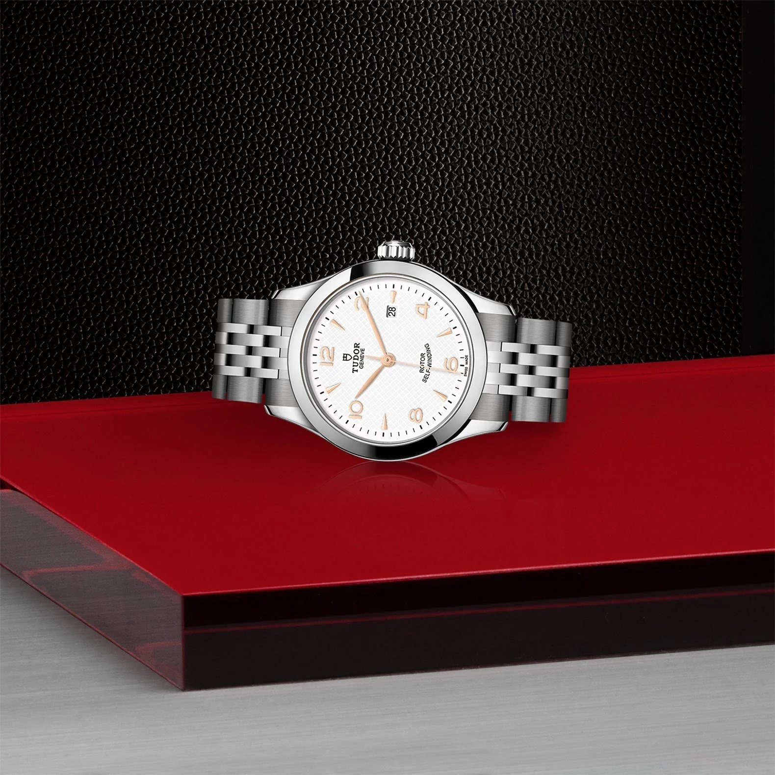 TUDOR 1926 - Image 3