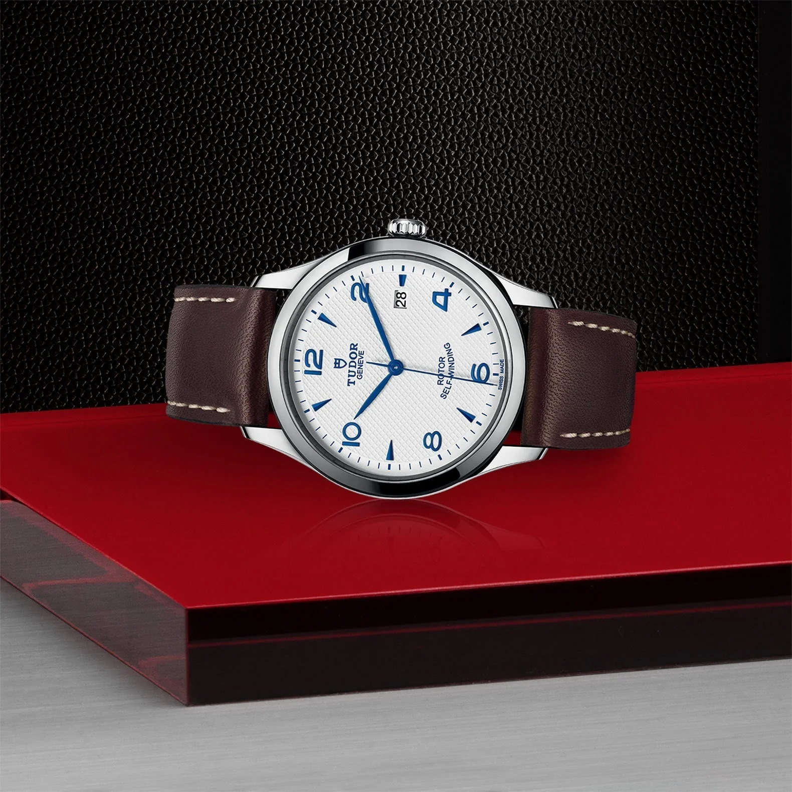TUDOR 1926 - Image 3