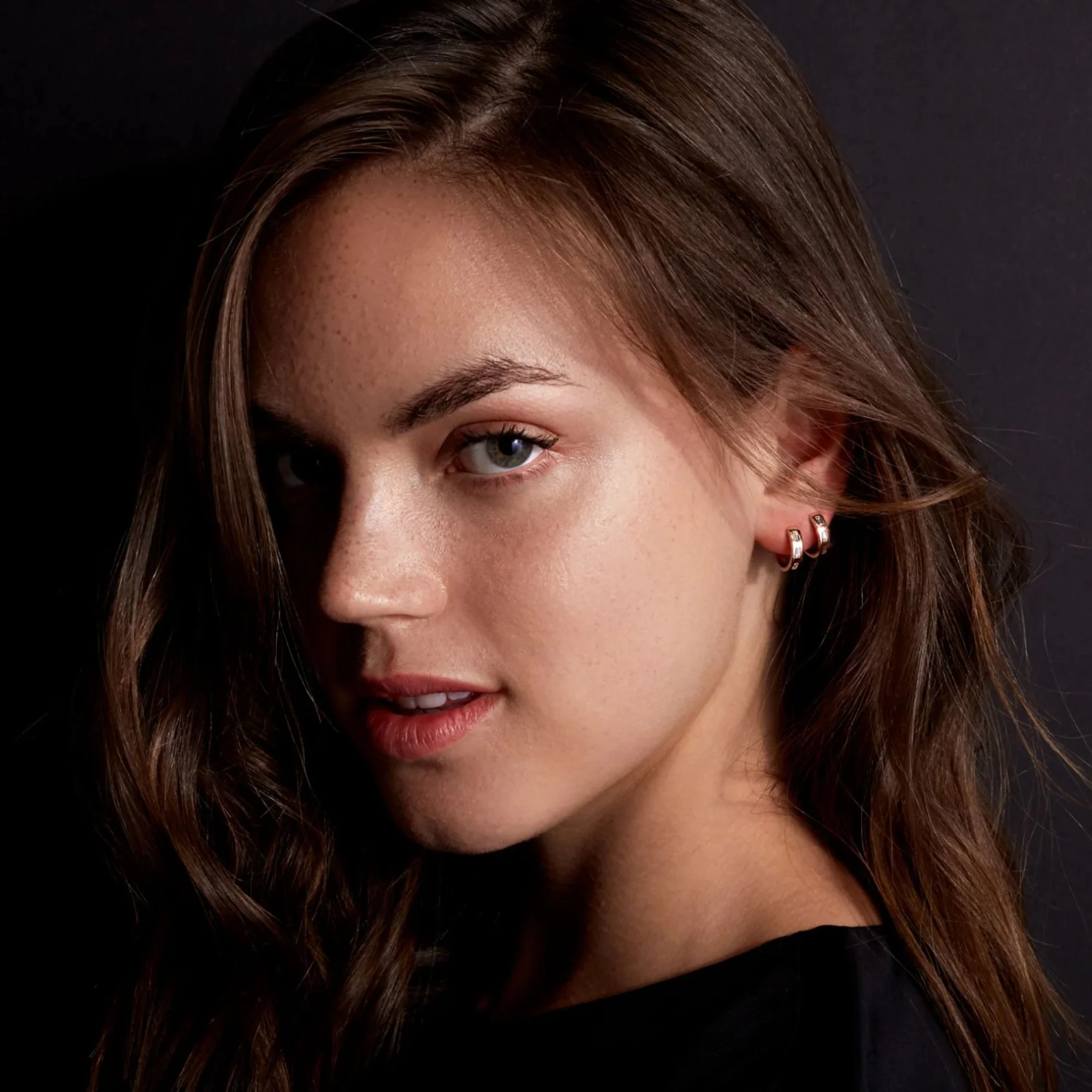 Ottoline Baguette Diamond Huggie Earrings - Image 2