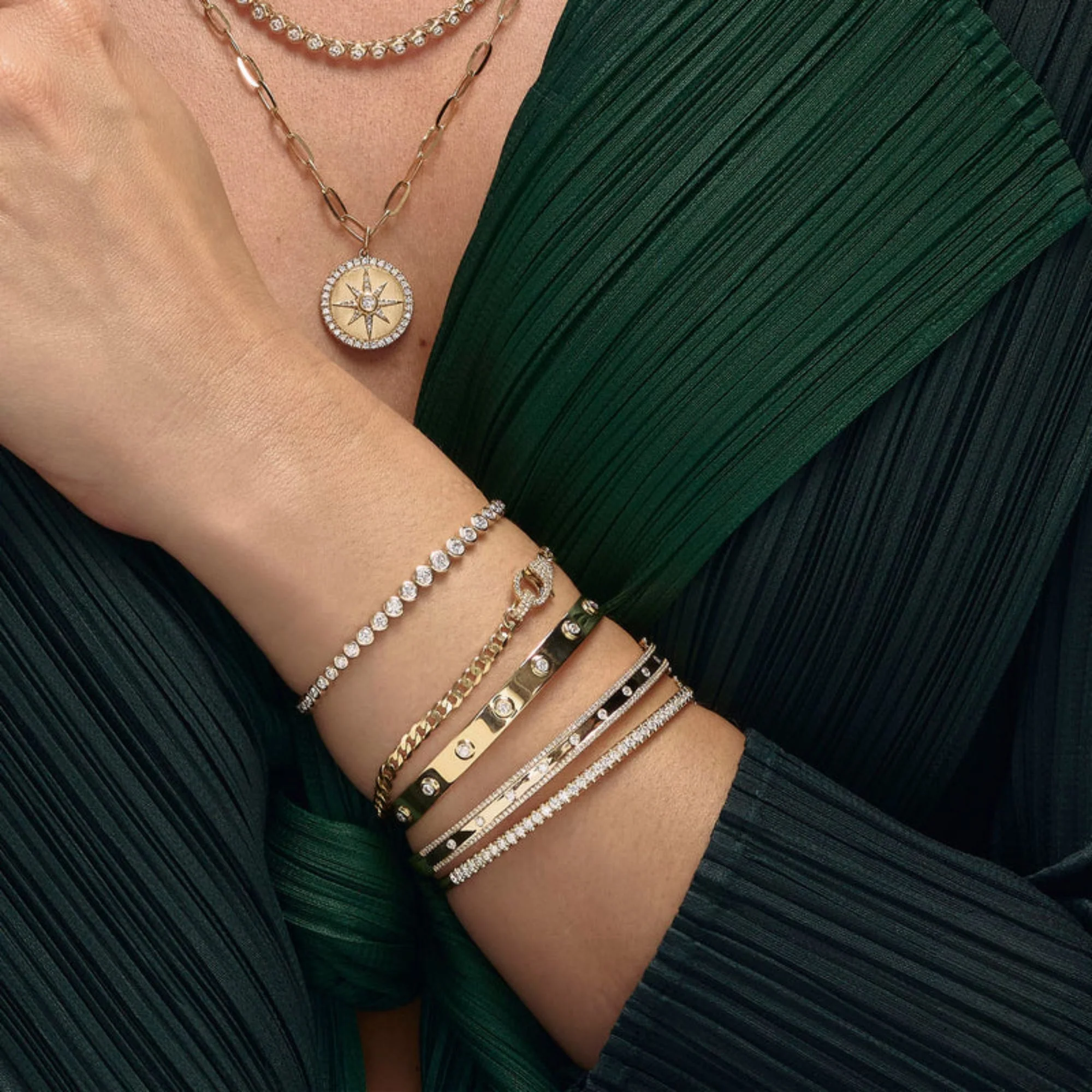 Round Diamond Bezel Lock Bangle - Image 2